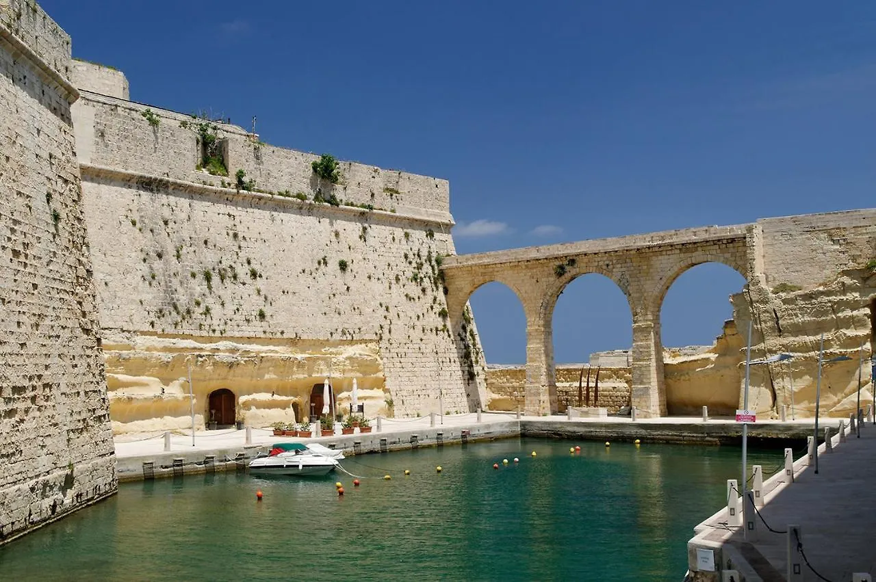 Fort St Angelo Mansions Harbour Views Apartment Birgu