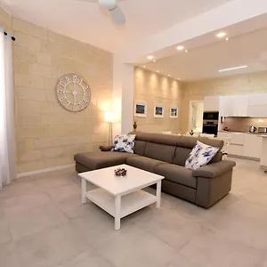 Luxury Maisonette Apartment
