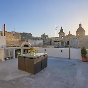 12 -16 , Pacifiku Scicluna Apartment
